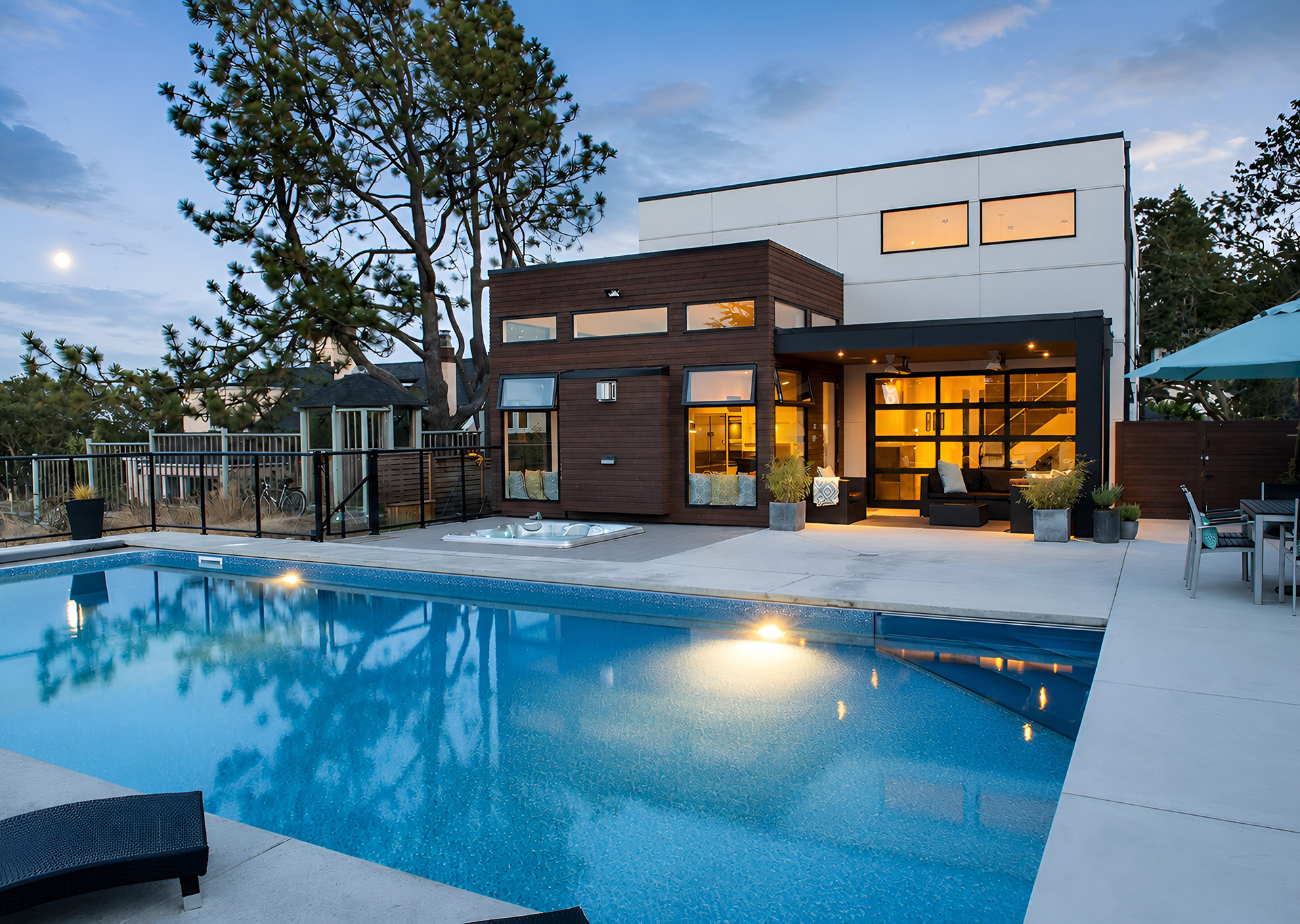 1998 fairfield road exterior 2 - Prodigy Developments