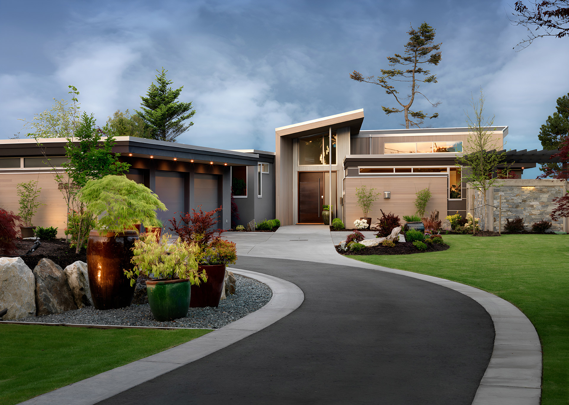 5525 parker avenue exterior 2 - Prodigy Developments